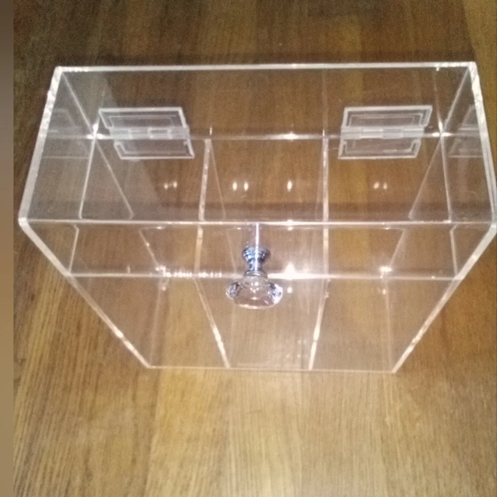 Impressions Vanity Company Clear Acrylic Makeup Organizer/Brush Holder